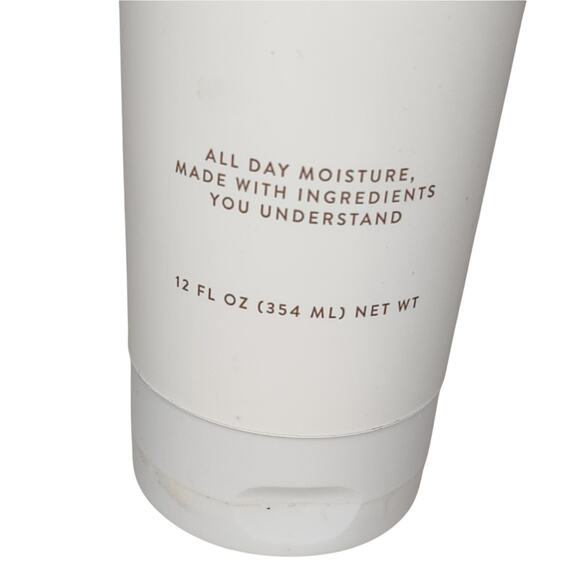 Coconut and Vanilla Native Lotion Moisturizer - Picture 4 of 8